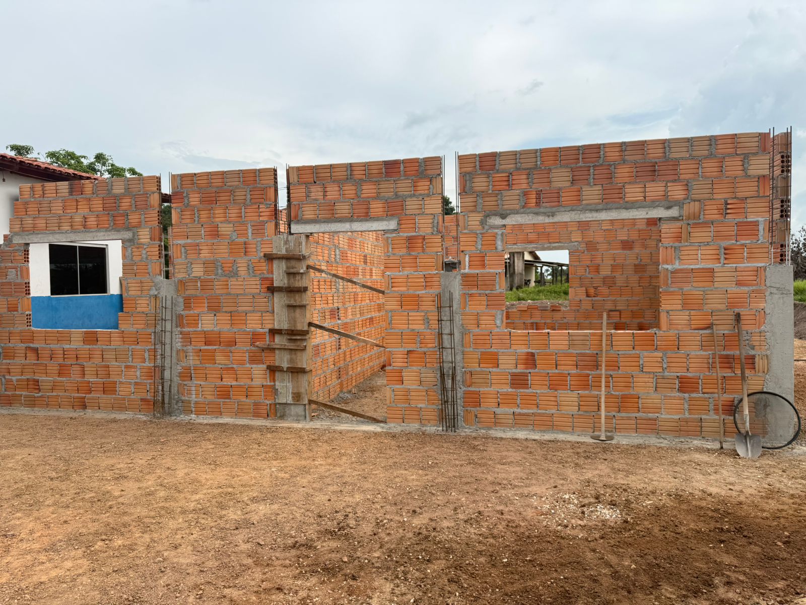 Obras da Escola Nossa Senhora da Guia alcançam 35% de conclusão na região do Cupuzeiro.