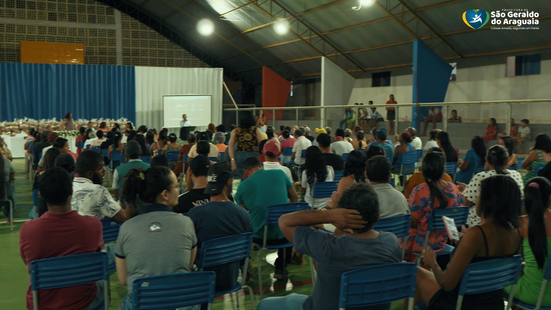População participa de escuta pública para elaboração do PPA na Escola Raimundo Ferreira Lima